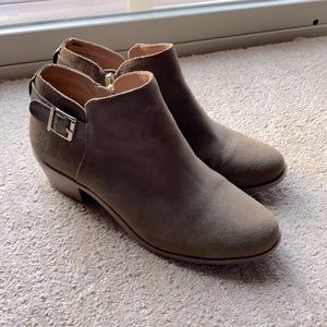 Vionic Ankle boots